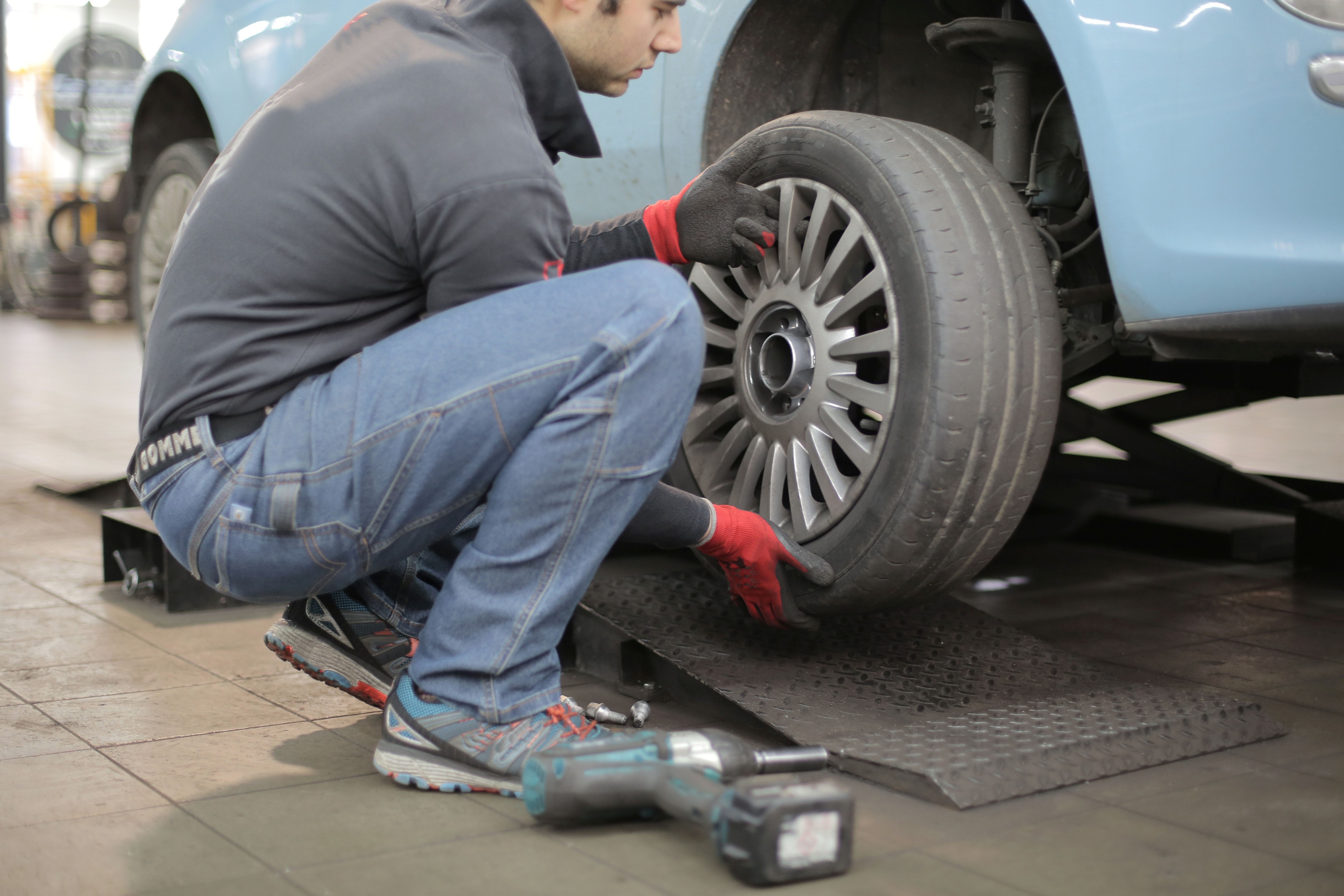 Express Auto Centre - Cover Image
