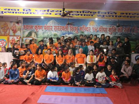yoga in rishikesh - Screenshot 1